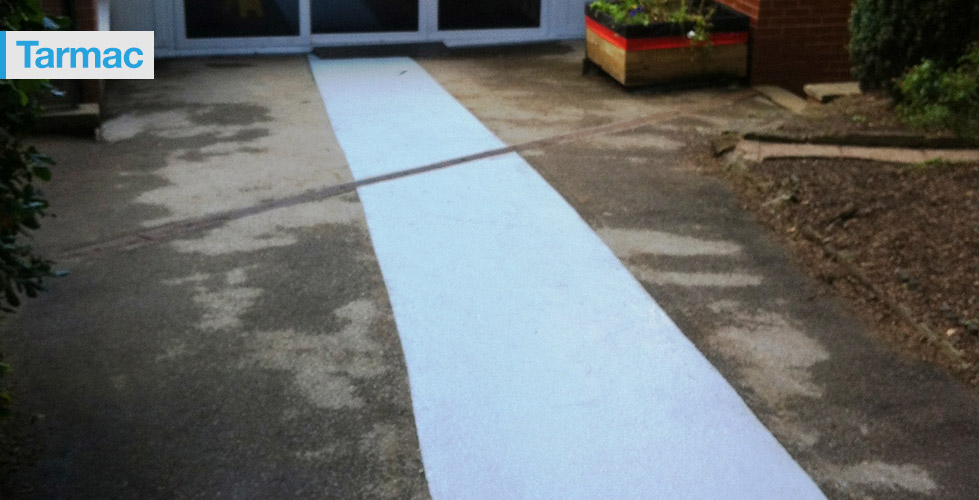 Non-slip & anti-slip flooring treatment for Tarmac